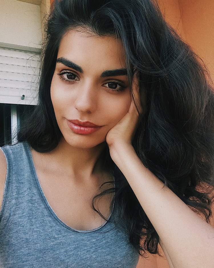 Dashia армянка