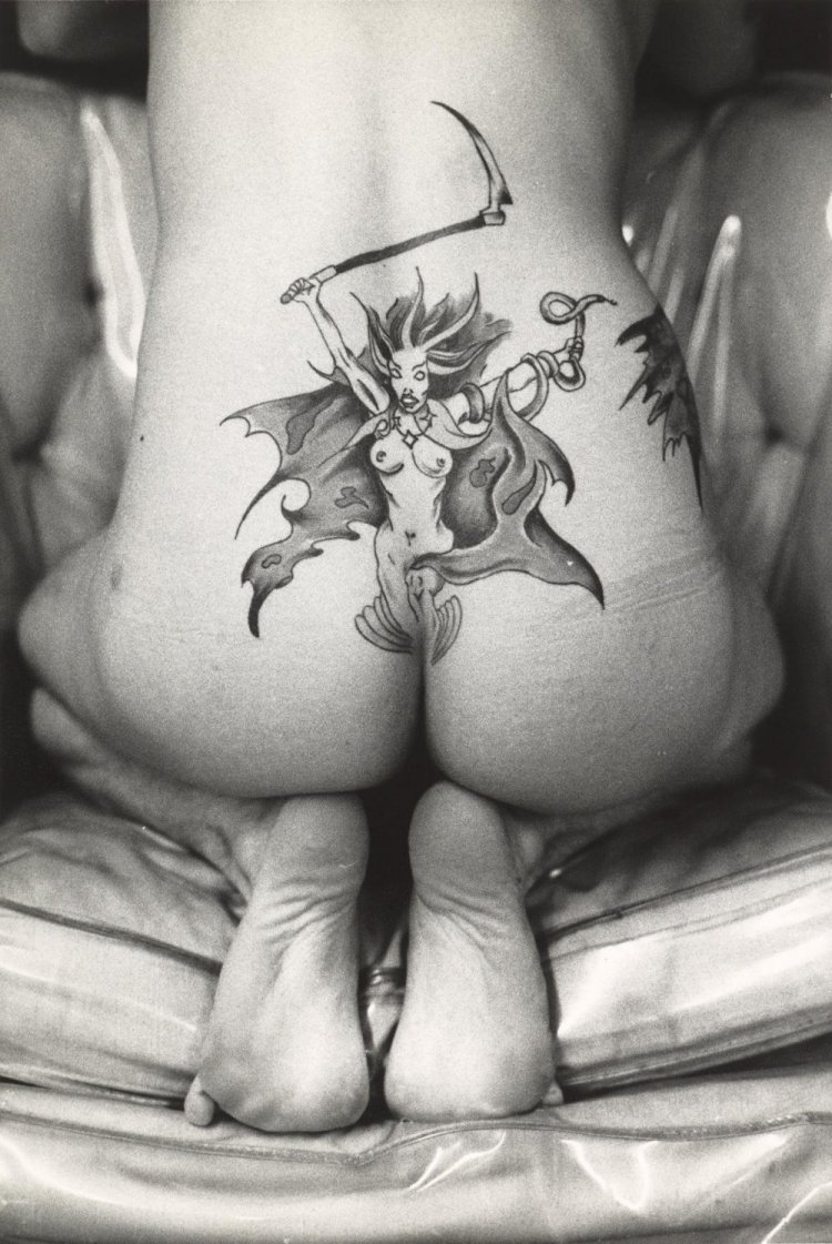 Интимные Татуировки и пирсинг