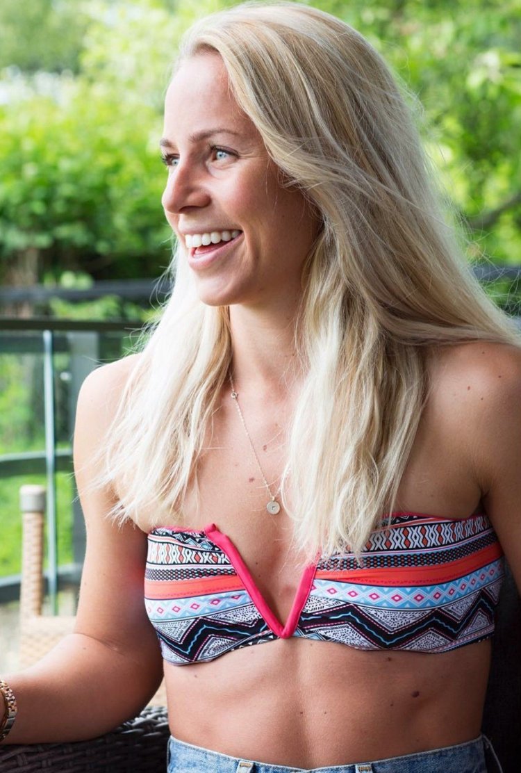 Тириль Экхофф в купальнике