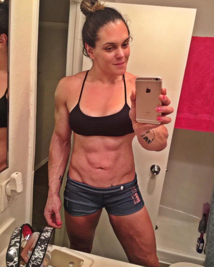 Боец ММА Габи Гарсия