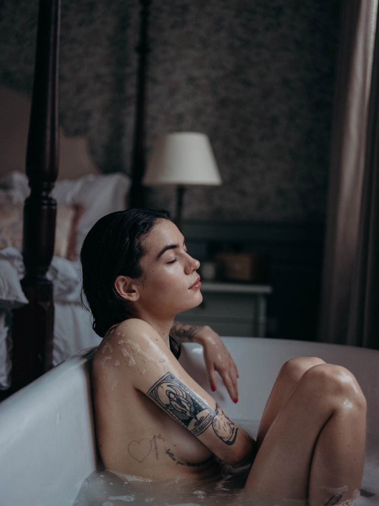 Фрэнки адамс