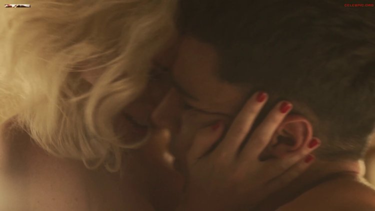 Джулианна Киссинджер бикини