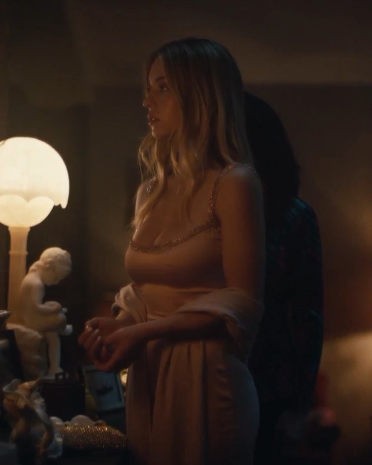 Сидни Суини Хэллоуин