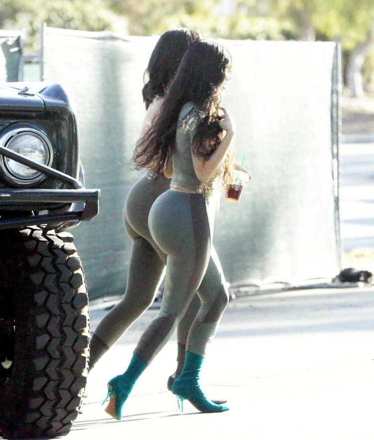 Kylie Jenner booty