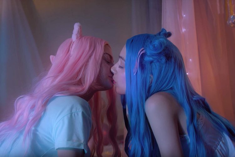 Мэйби бэйби