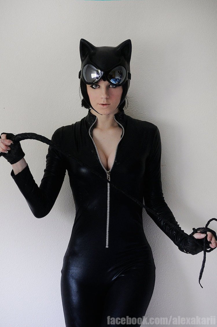 Костюм женщины кошки на Хэллоуин