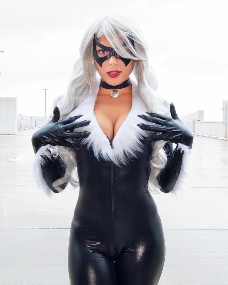 Женщина кошка косплей 18