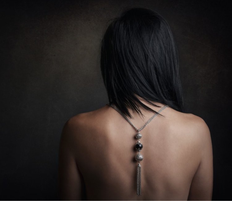 Sophie Arvebrink со спины