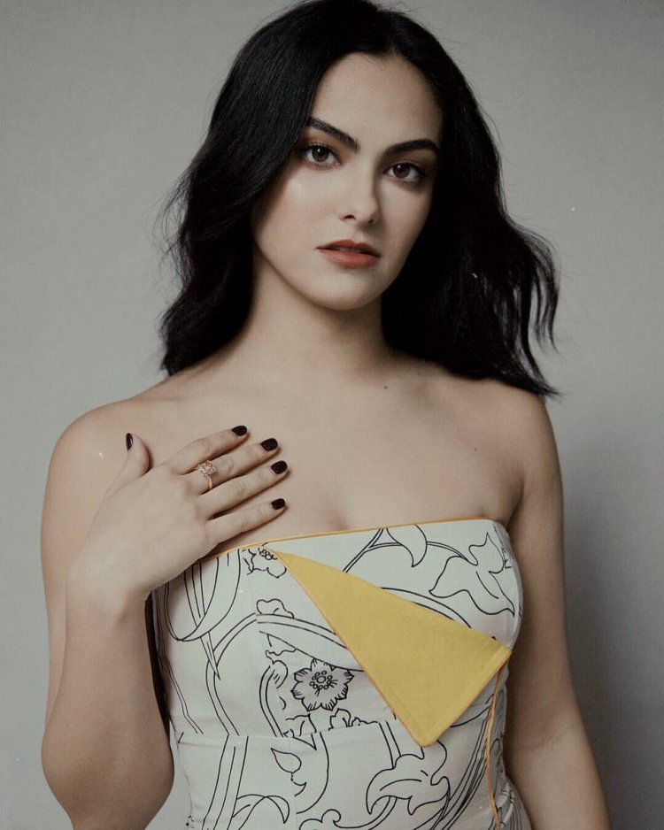 Камила мендес