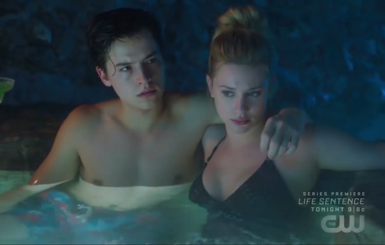 Лили Рейнхарт в РИВЕРДЕЙЛЕ