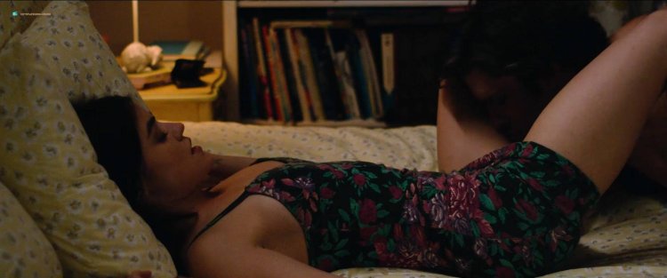 Тощие неформальные суки голые