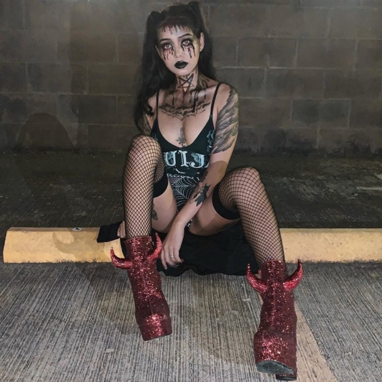 Фантастические попы ню