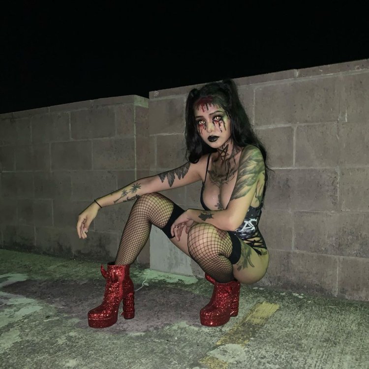 Красивые девушки с большими сиськами