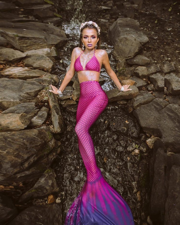 Nadia Mejia в купальнике