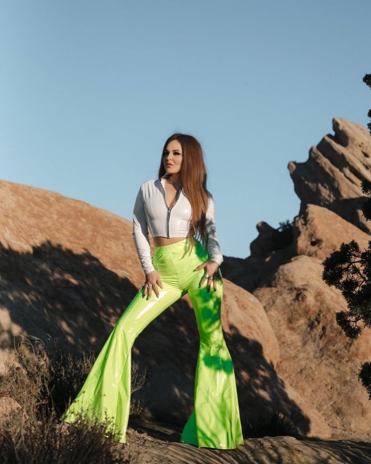 Таюрская Maxim