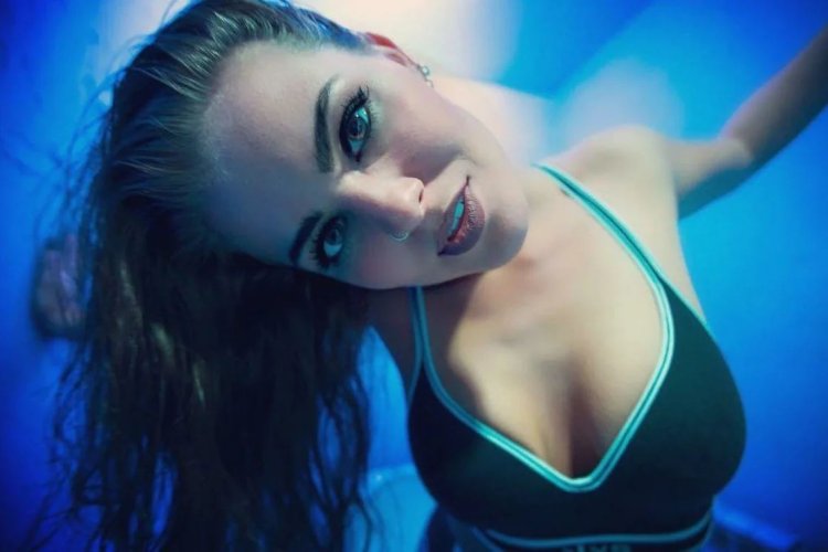 Солистка little big Софья Таюрская