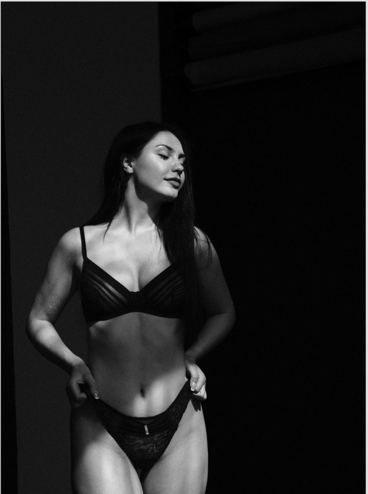 Нина Санрайз