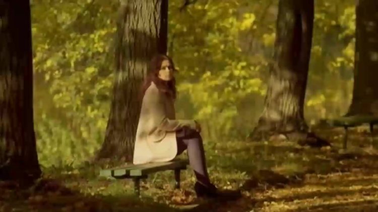 Эми Андерсон гиф