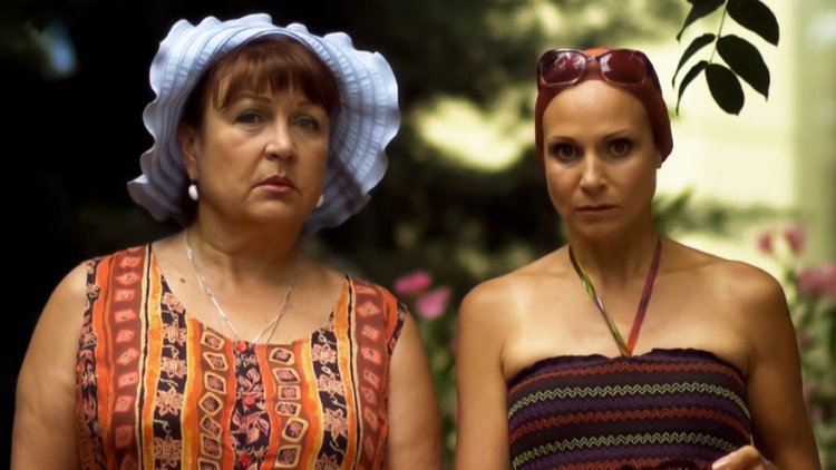 Willa Holland в купальнике