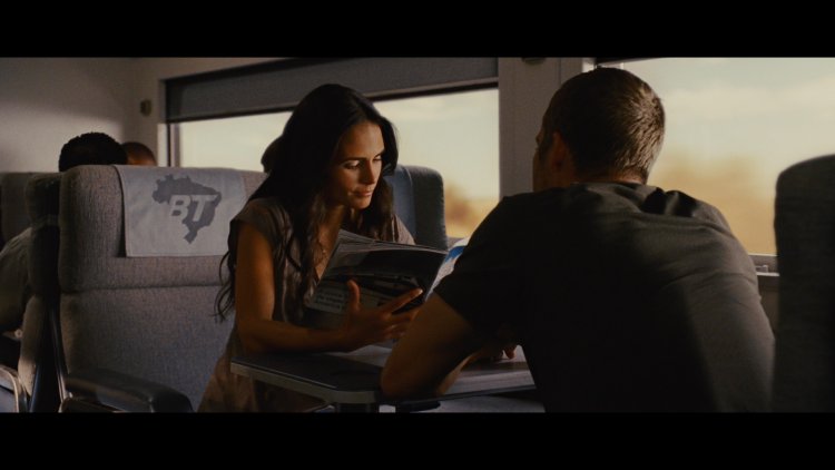 Джордана Брюстер шпионки 2004