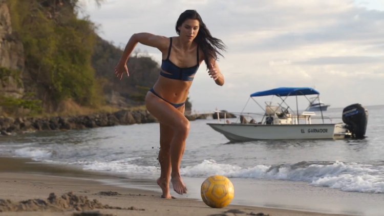 Алекс морган