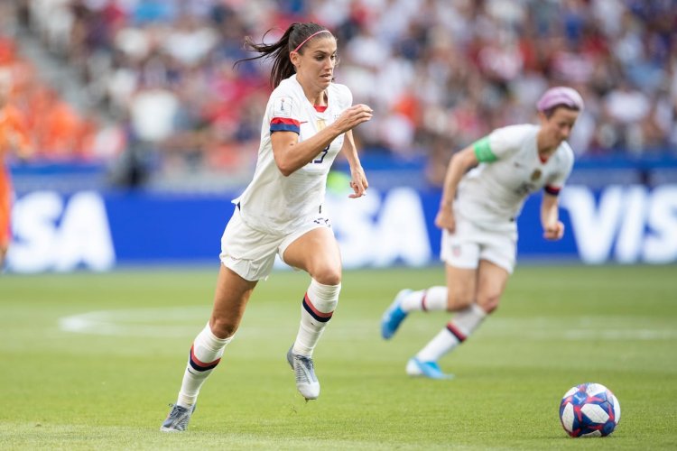 Alex morgan футболистка