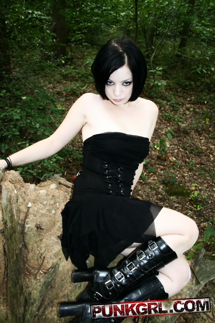 Хэлли Валентайн вампирша