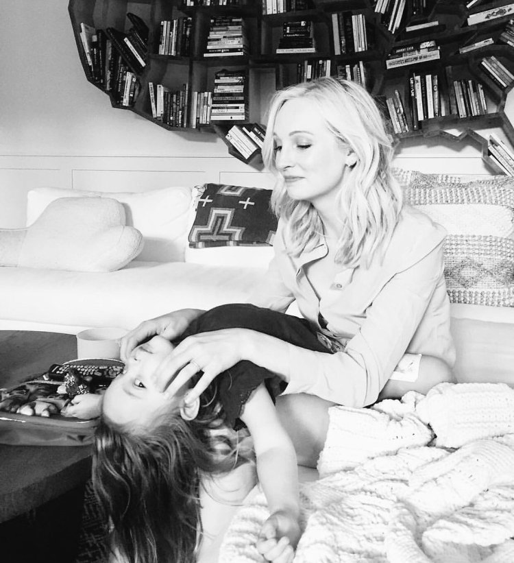 Кэндис Кинг с падчерицей