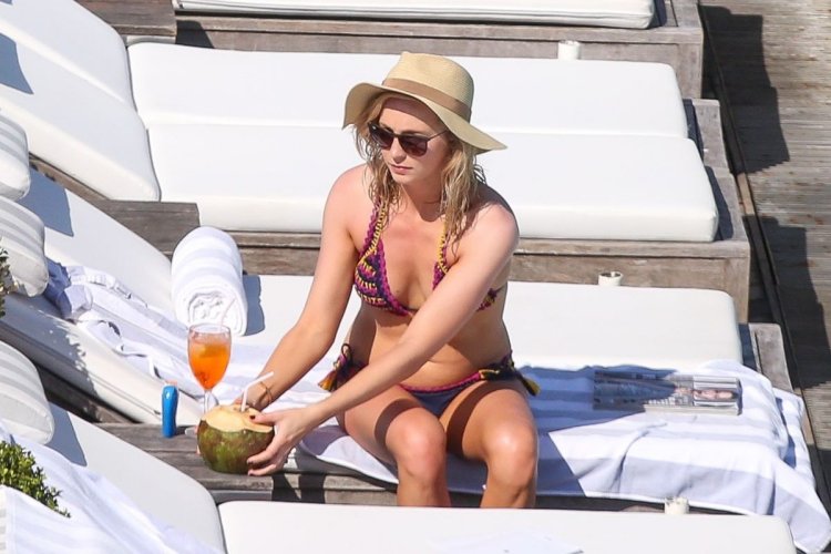 Девушки в жарком Нижнем белье