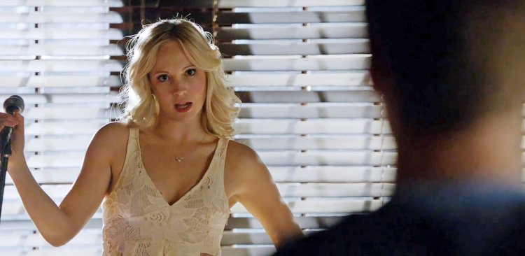 Кэндис Аккола папарацци