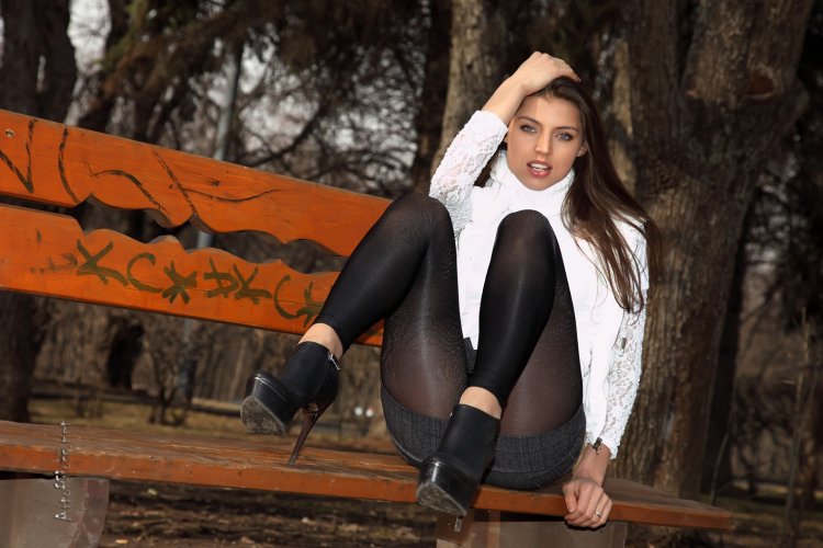 Ирина Шейк Армани