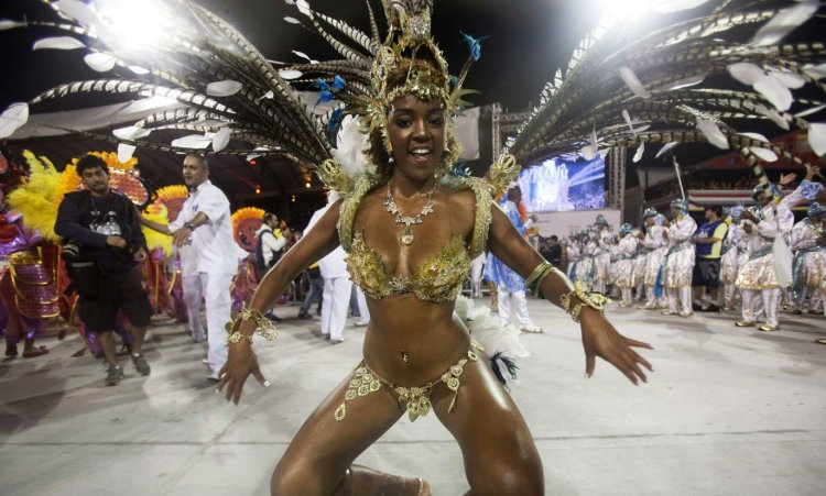 Варя карнавал 18