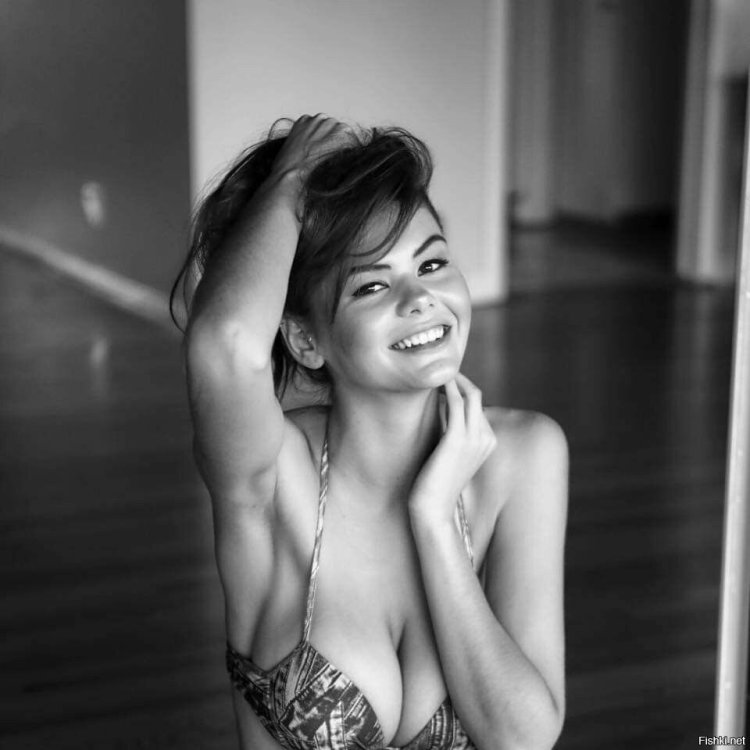 Эшли Терворт онлифанс