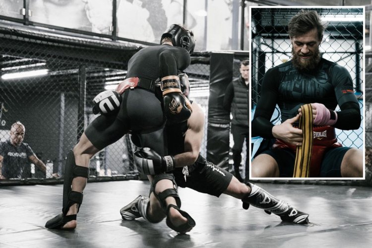 Голый Конор