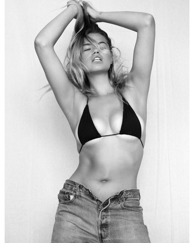 Хейли Стайнфелд latex