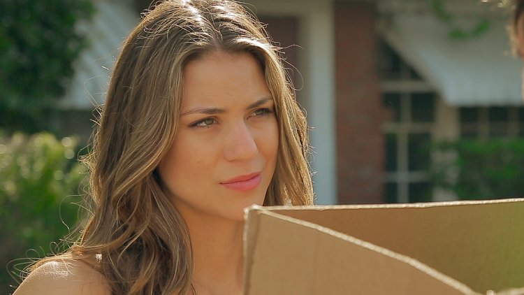 Хейли Пуллос коллекционер