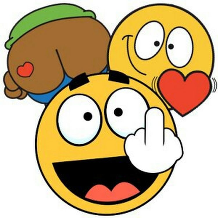 Девушка с Чупа чупсом во рту