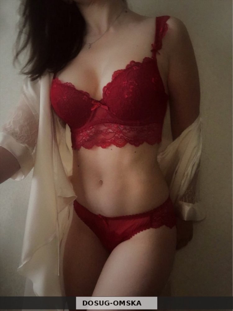 Девушки в белье домашнее