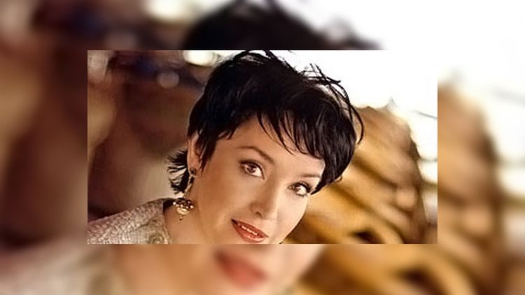 Анна Самохина актриса ножки