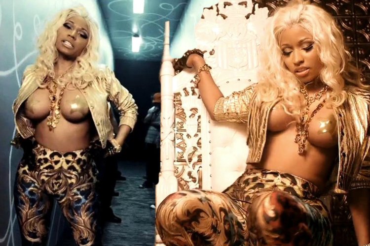 Ники Минаж голые сиськи