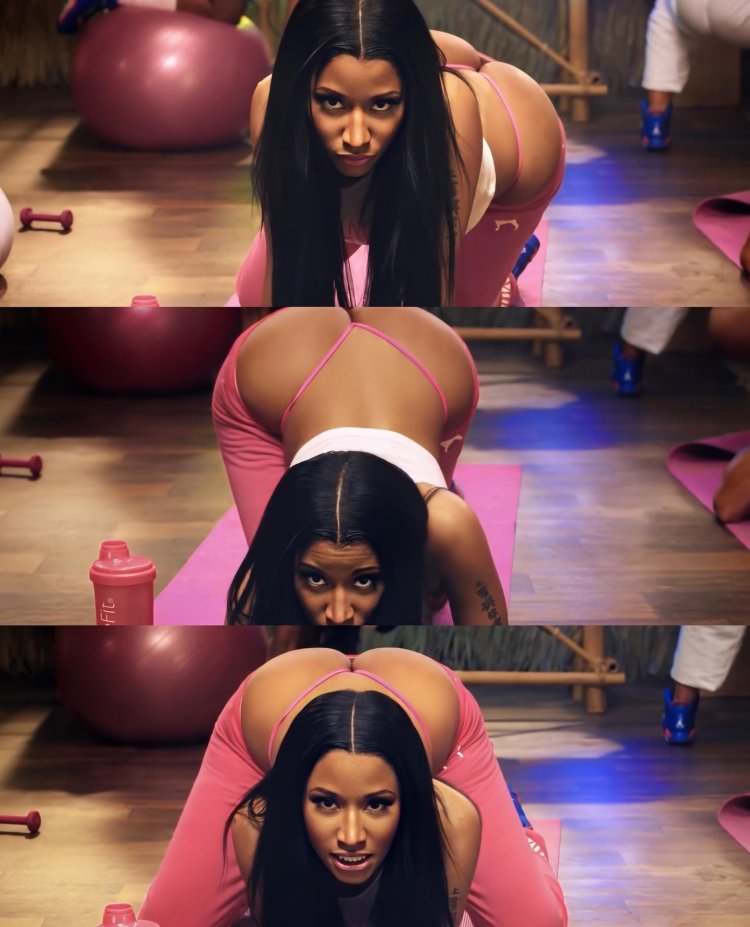 Ники минаж попка