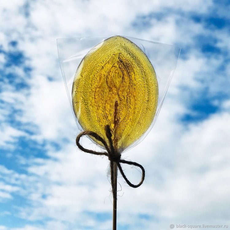 Леденец на палочке вагина