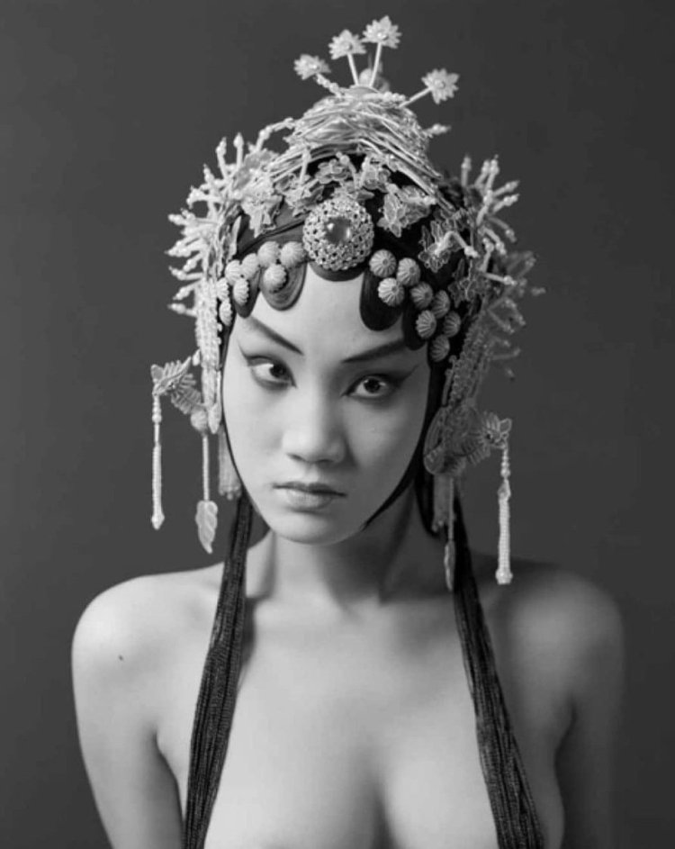 Современные японские художники ню