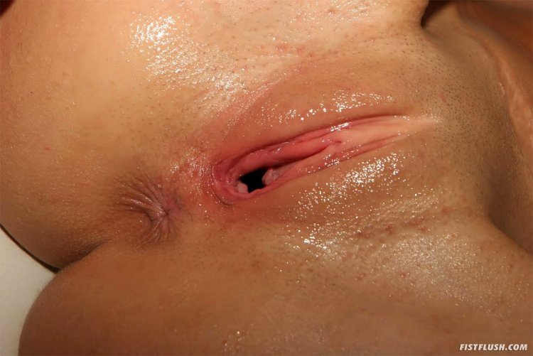 Женская киска после депиляции