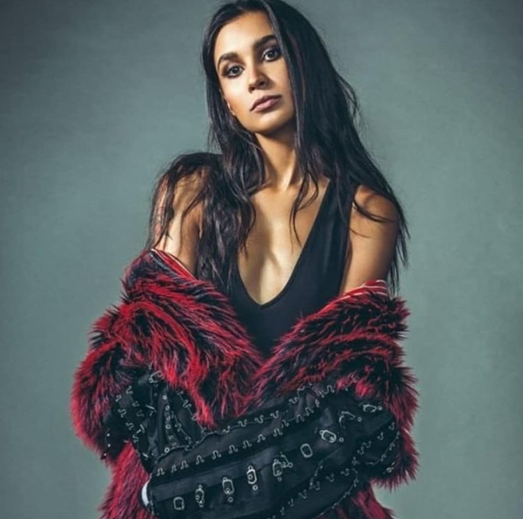 Микель Робертс