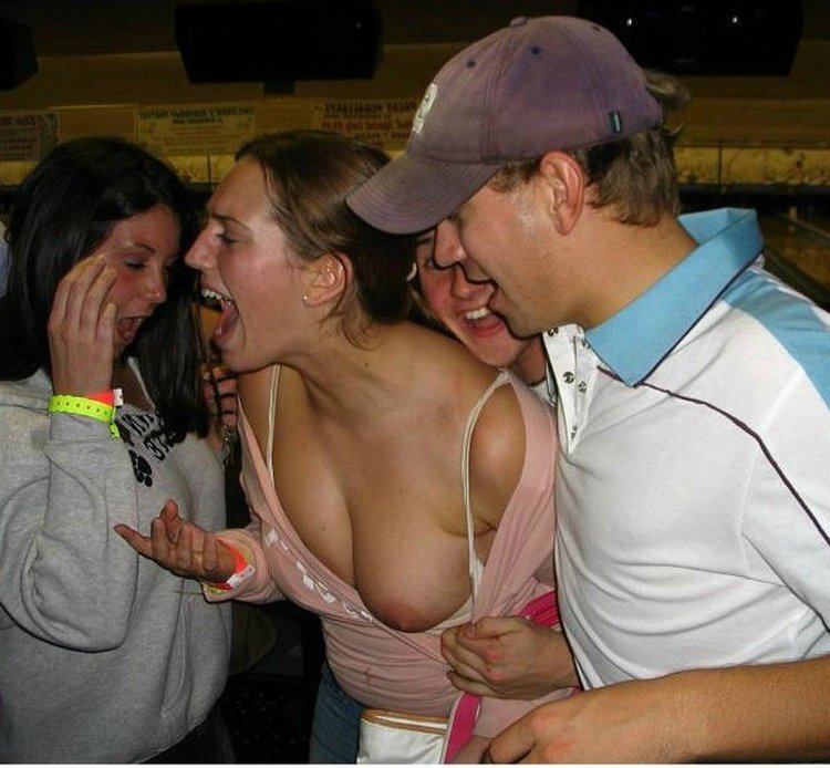 Одри битони секретарша brazzers