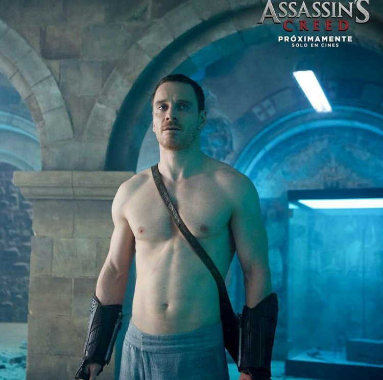 Майкл Фассбендер торс