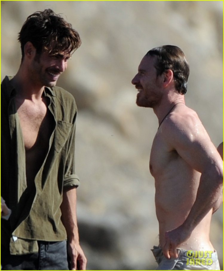 Майкл Фассбендер торс