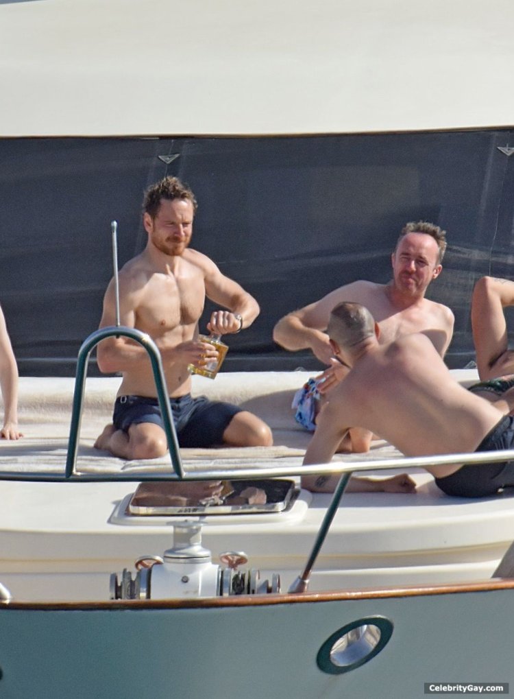 Майкл Фассбендер эрекция