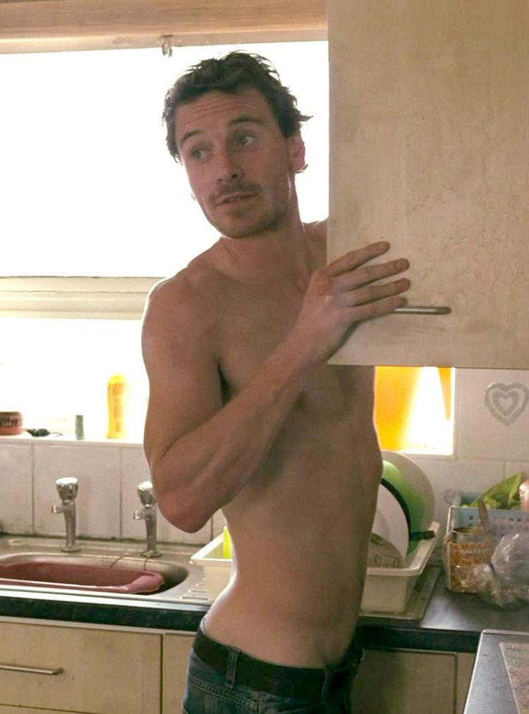 Майкл Фассбендер стыд голый